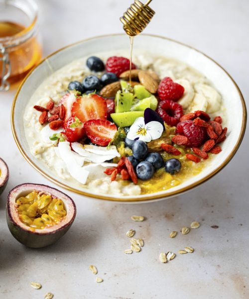 Healthy oatmeal recipe with fruits and nuts
